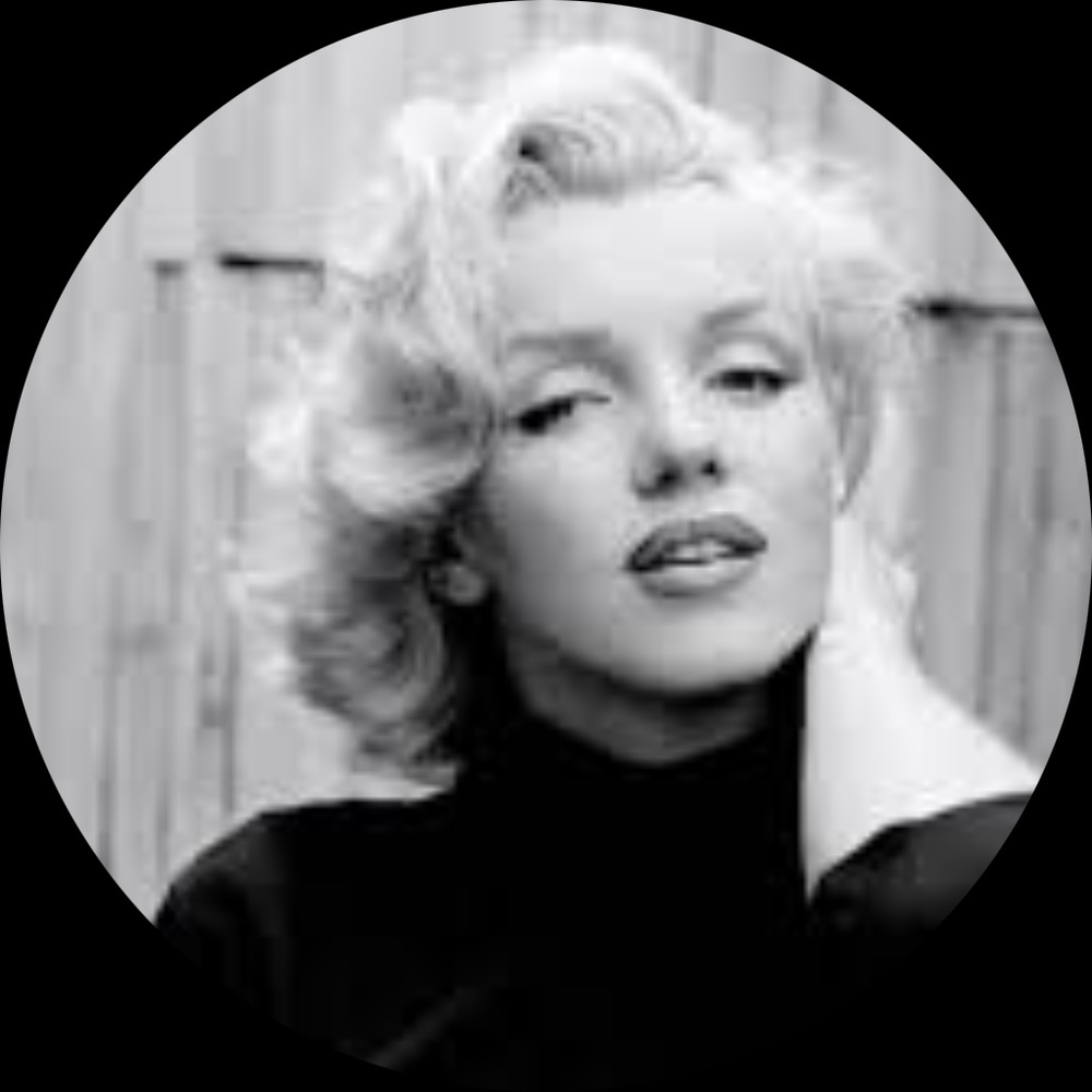 Meet your Posher, Adriana